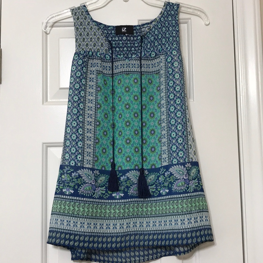 iZ Byer sleeveless blouse